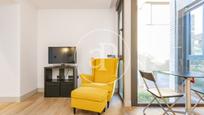 Living room of Flat to rent in  Madrid Capital  with Air Conditioner, Heating and Private garden