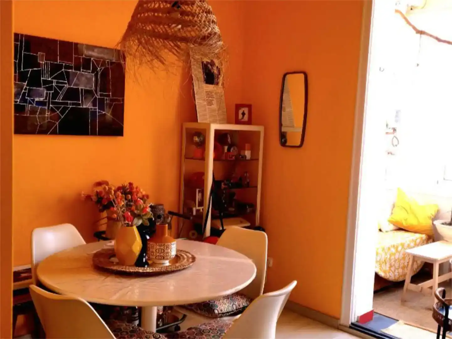 Menjador de Apartament per a compartir en Barcelona amb Aire condicionat, Jardí privat i Parquet