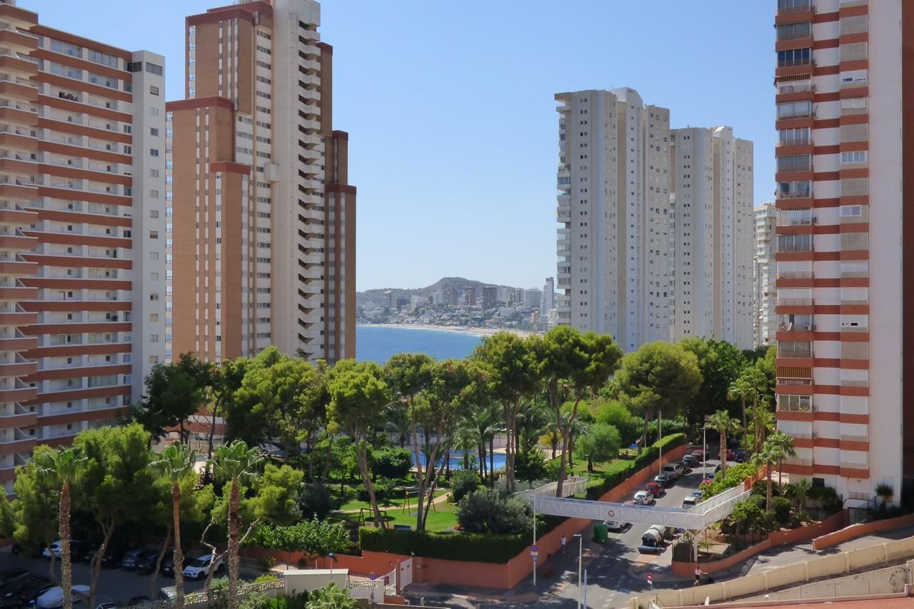 Exterior view of Apartment for sale in Benidorm  with Air Conditioner, Private garden and Swimming Pool