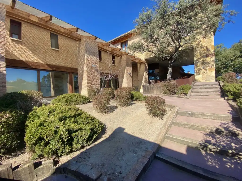 Villa in vendita a Ciudalcampo, imagen 2