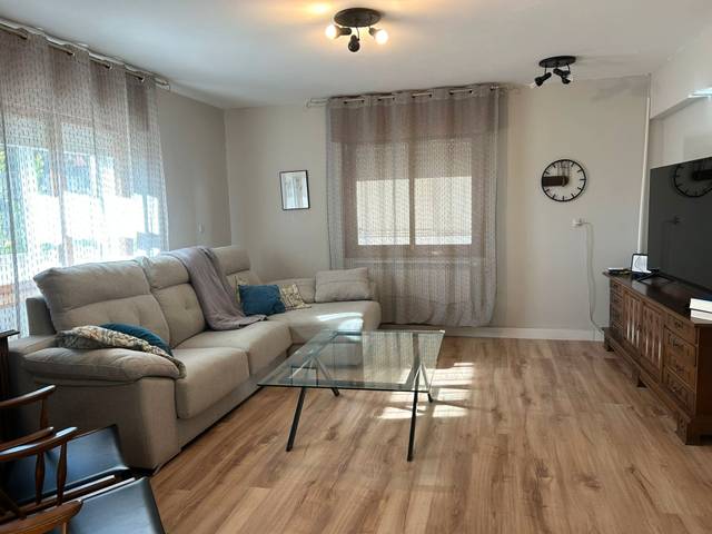 Casa-chalet en Alquiler en Avión