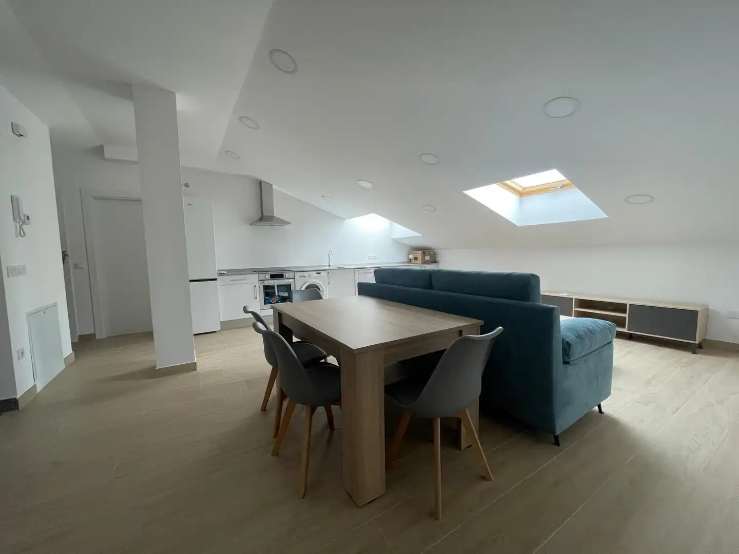 Living room of Attic for rent in Carbonero el Mayor  with Heating and Furnished