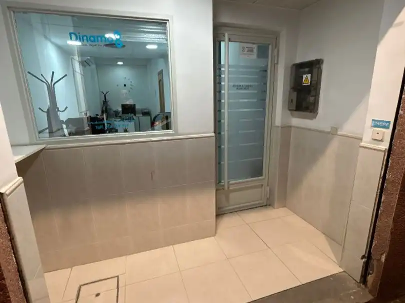Commercial properties for sale in Madrid  with Air Conditioner, Heating and Parquet flooring