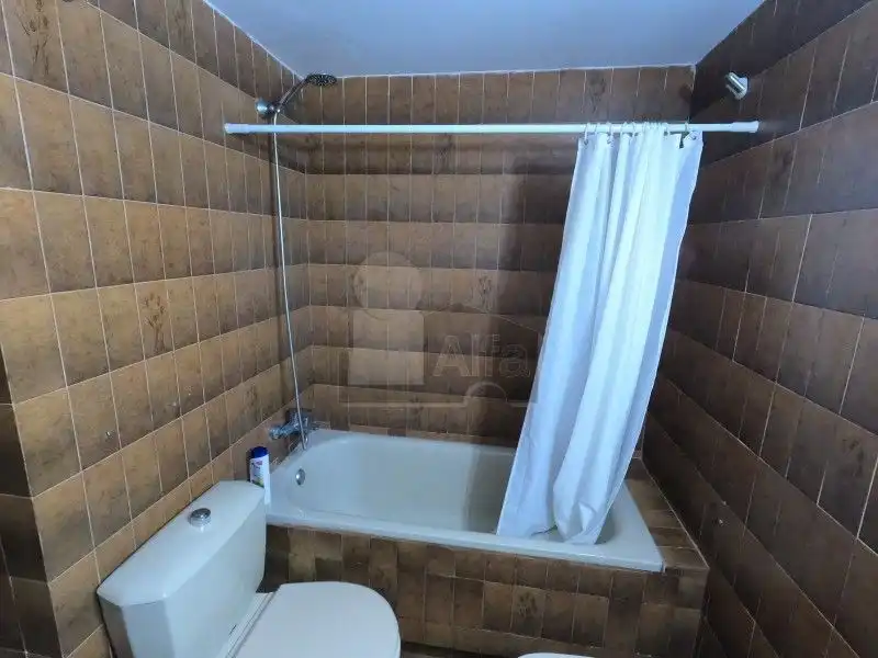 Badezimmer von Wohnung zur Miete in Valencia mit Klimaanlage, Möbliert und Ofen