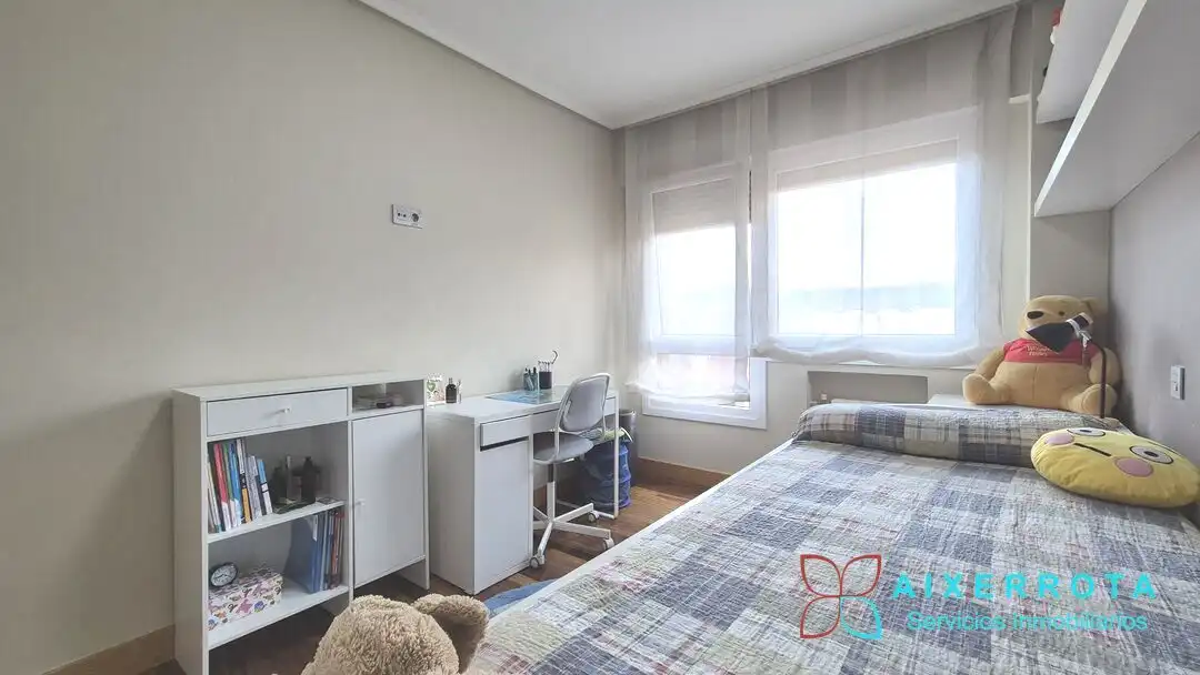 Bedroom of Flat for sale in Getxo   with Heating and Storage room