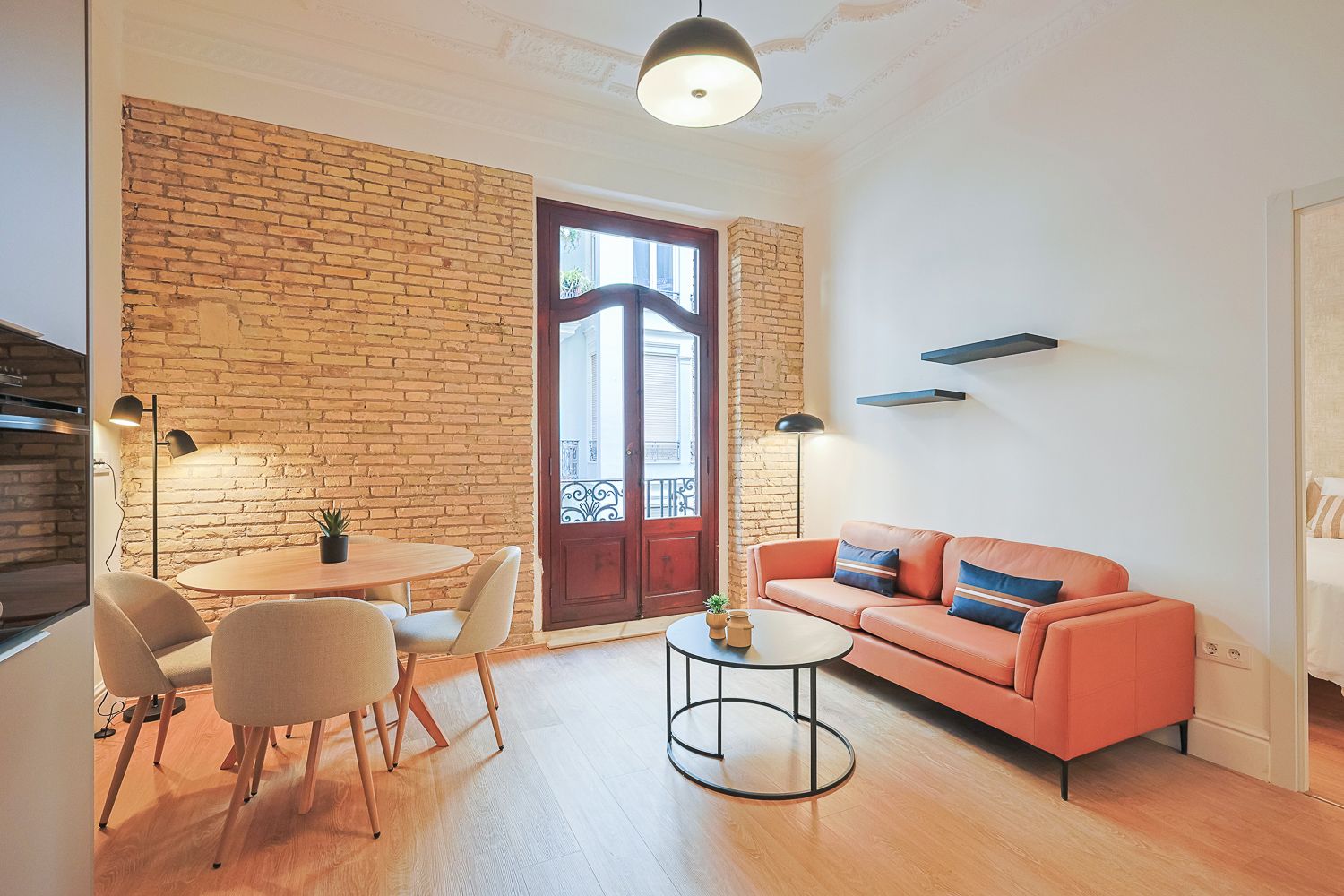 Sala d'estar de Apartament de lloguer en  Valencia Capital amb Aire condicionat, Calefacció i Moblat