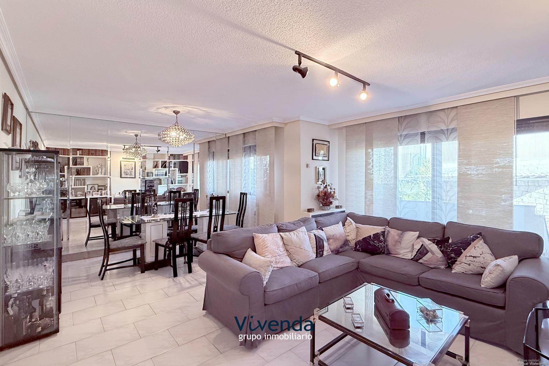 Living room of Single-family semi-detached for sale in Villaviciosa de Odón  with Heating and Private garden