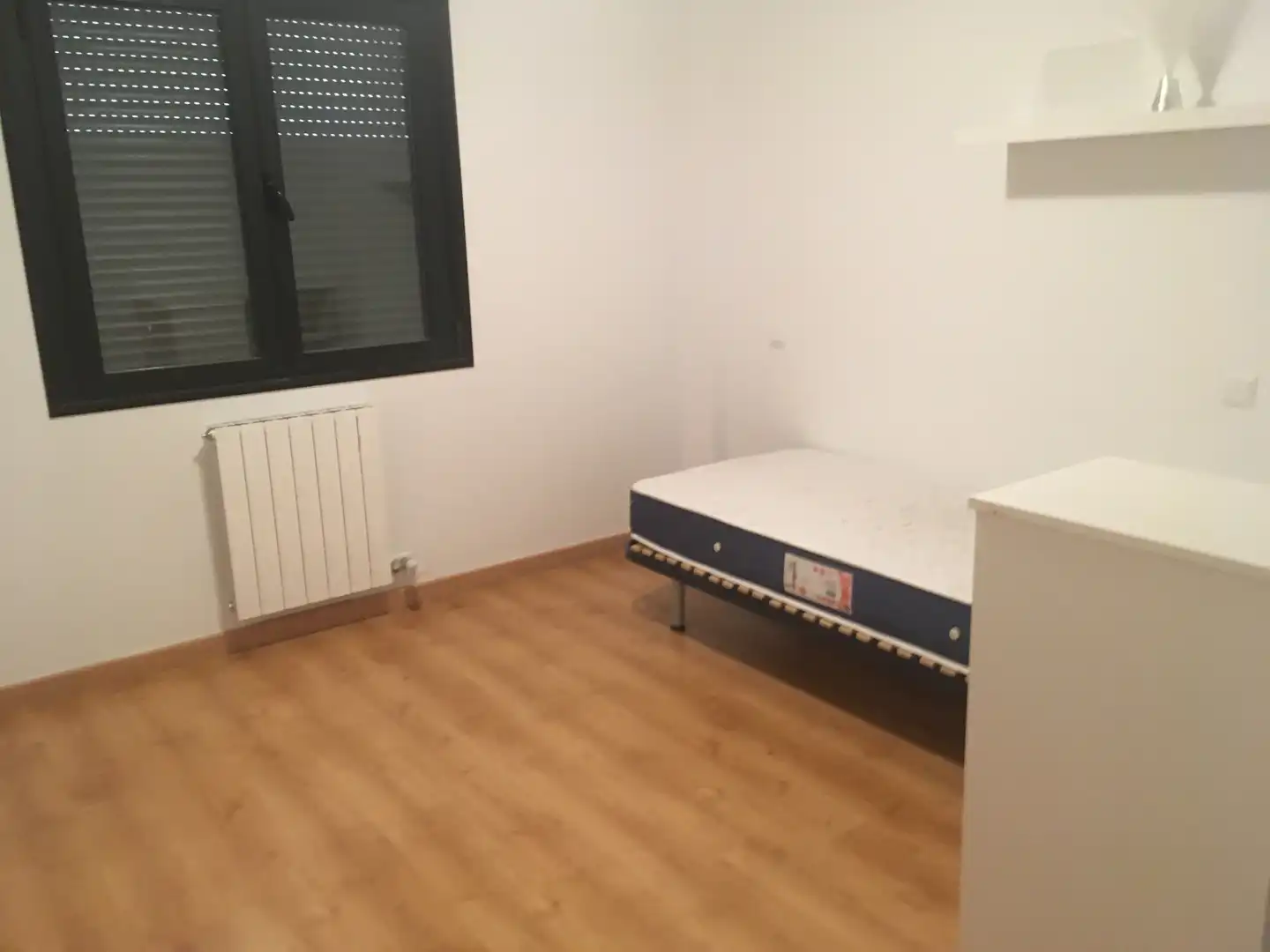 Bedroom of Detached homes for sale in La Muela  with Heating, Private garden and Parquet flooring