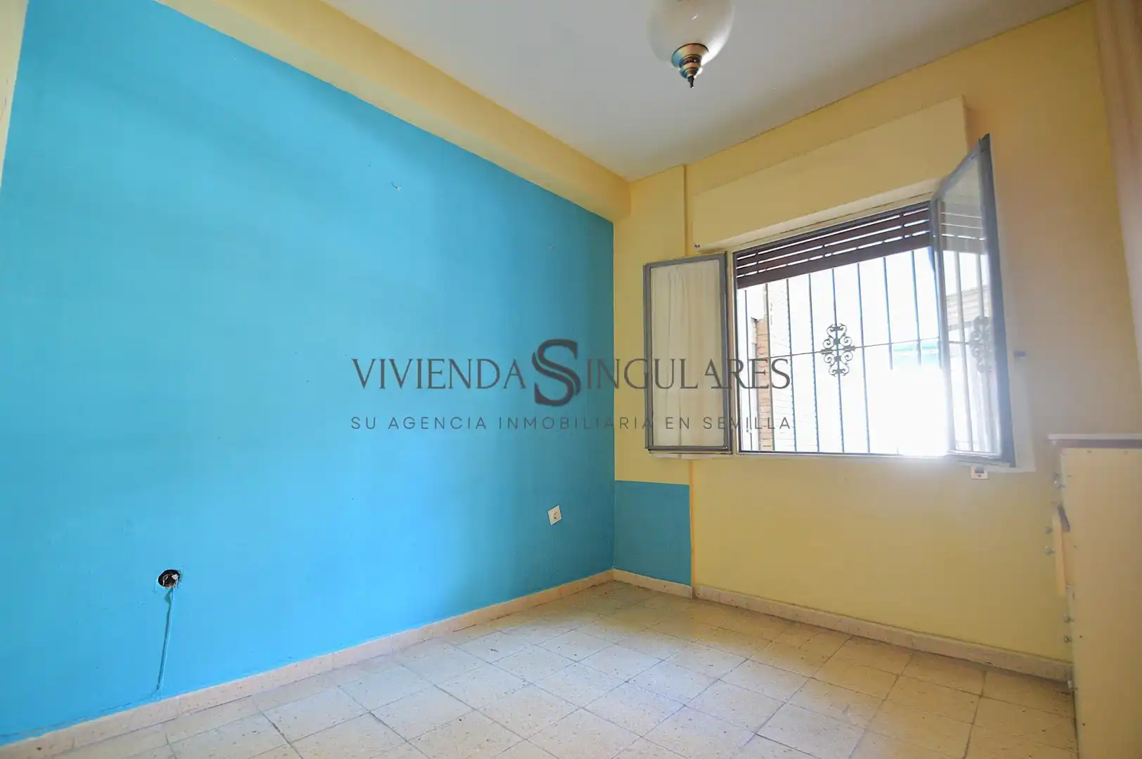 Bedroom of Flat for sale in Sevilla  with Terrace