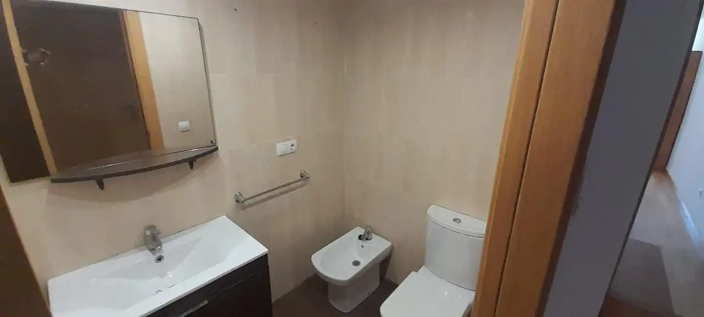 Flat for rent in - Paseo De Sebastián Elcano, El Grao