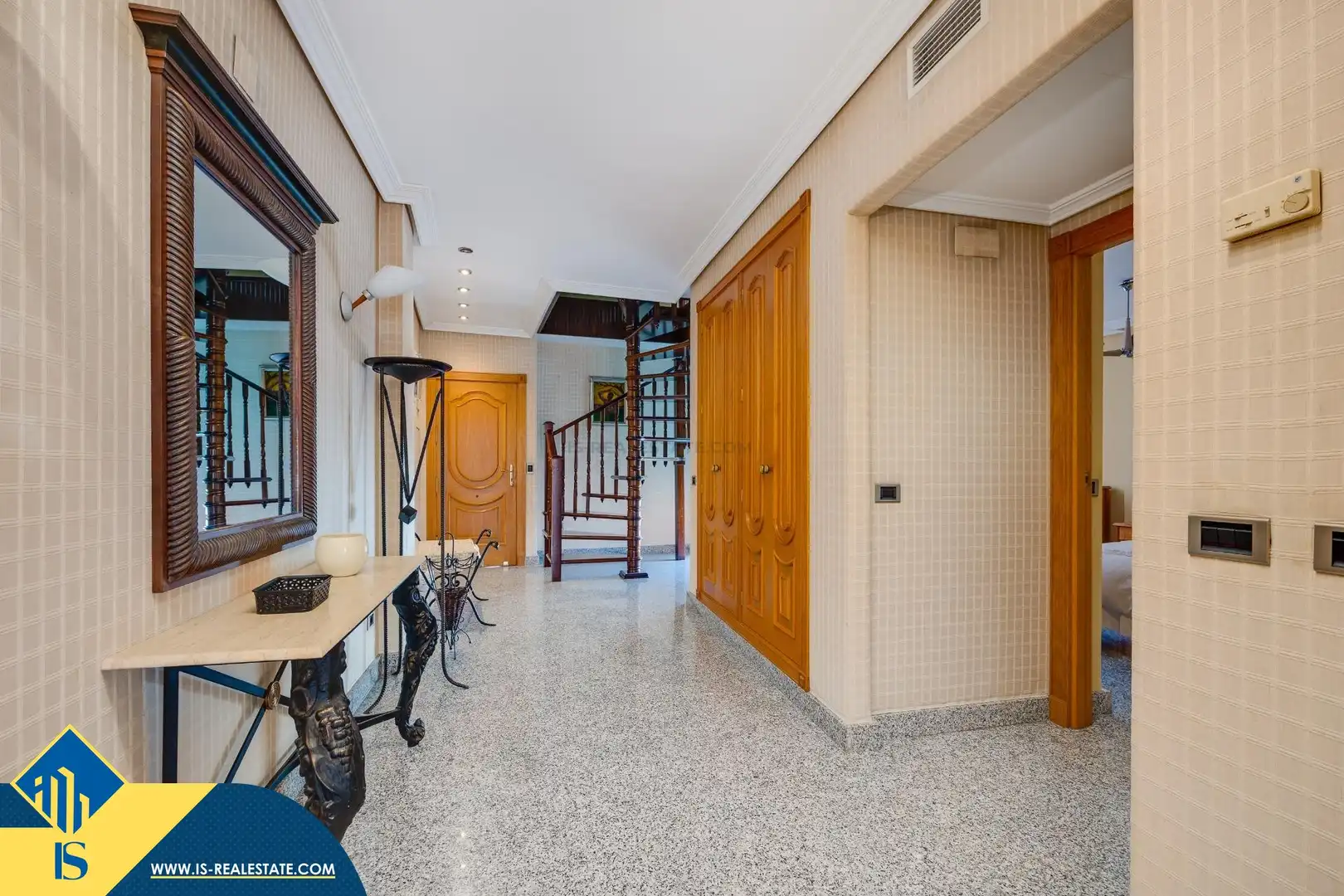 Ático de alquiler en Torrevieja con Terraza, Trastero y Amueblado