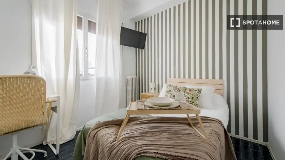 Room in Hispanoamérica - Bernabéu