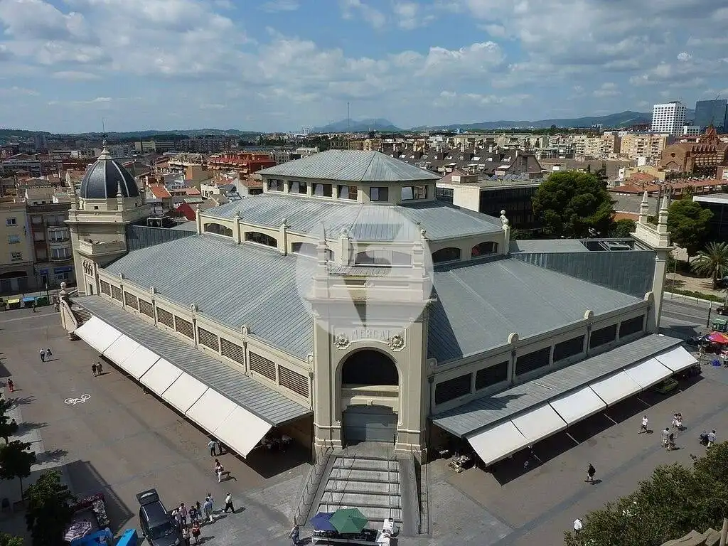 Exterior view of Commercial properties for sale in Sabadell