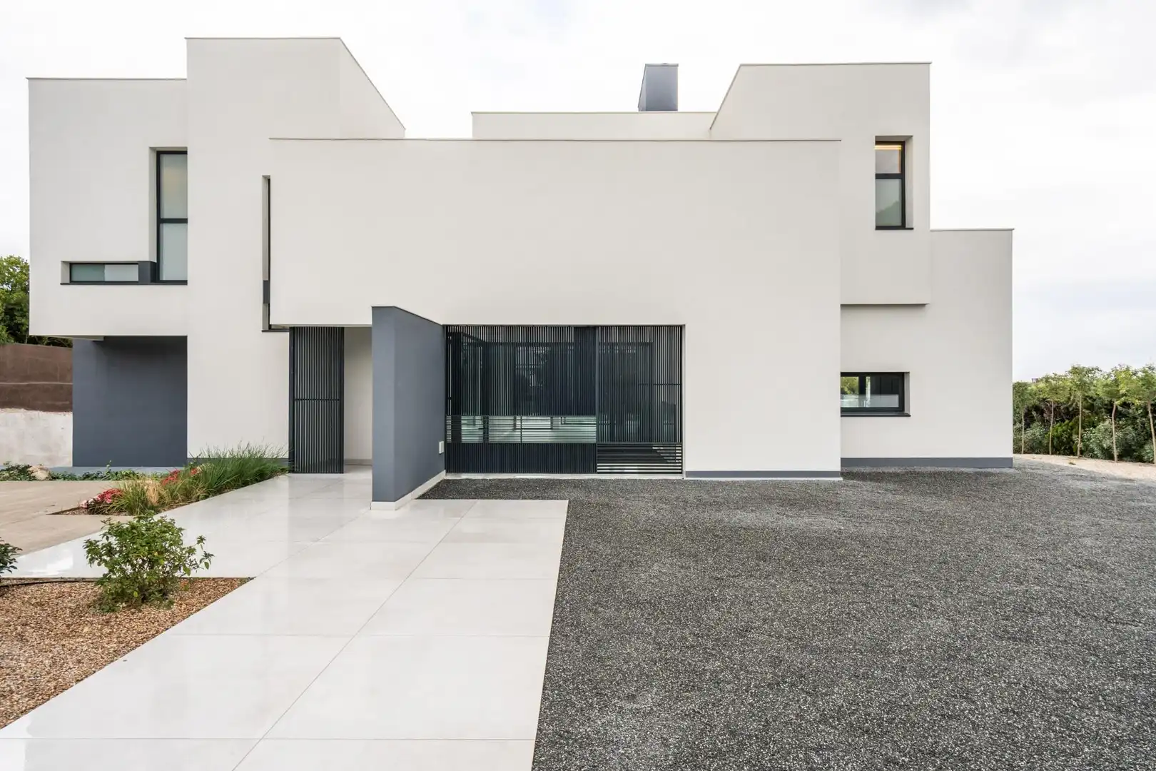 Vista exterior de Casa o xalet en venda en Las Rozas de Madrid amb Calefacció, Jardí privat i Terrassa
