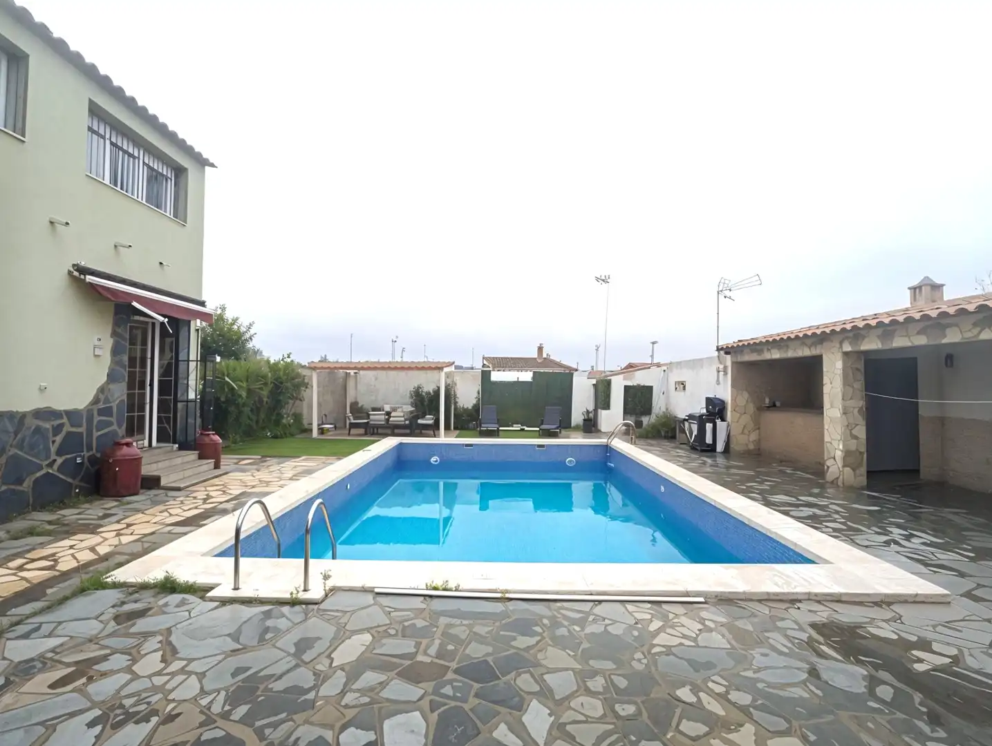 Piscina de Casa o chalet de alquiler en Mérida con Aire acondicionado, Calefacción y Trastero