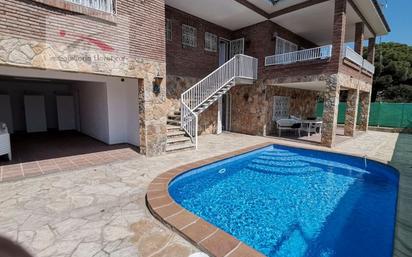 Piscina de Casa o xalet en venda en Lloret de Mar amb Aire condicionat, Jardí privat i Moblat