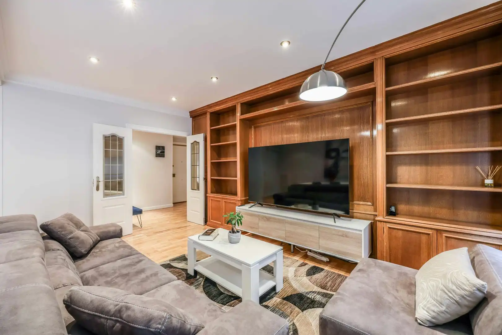Sala de estar de Piso de alquiler en Madrid con Aire acondicionado, Calefacción y Amueblado