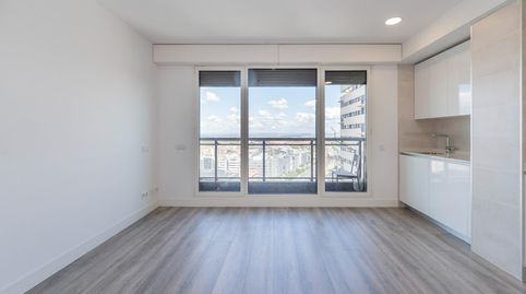 Foto 5 de Piso en venta en Calle Dulce Chacon, Virgen del Cortijo - Manoteras, Madrid Capital