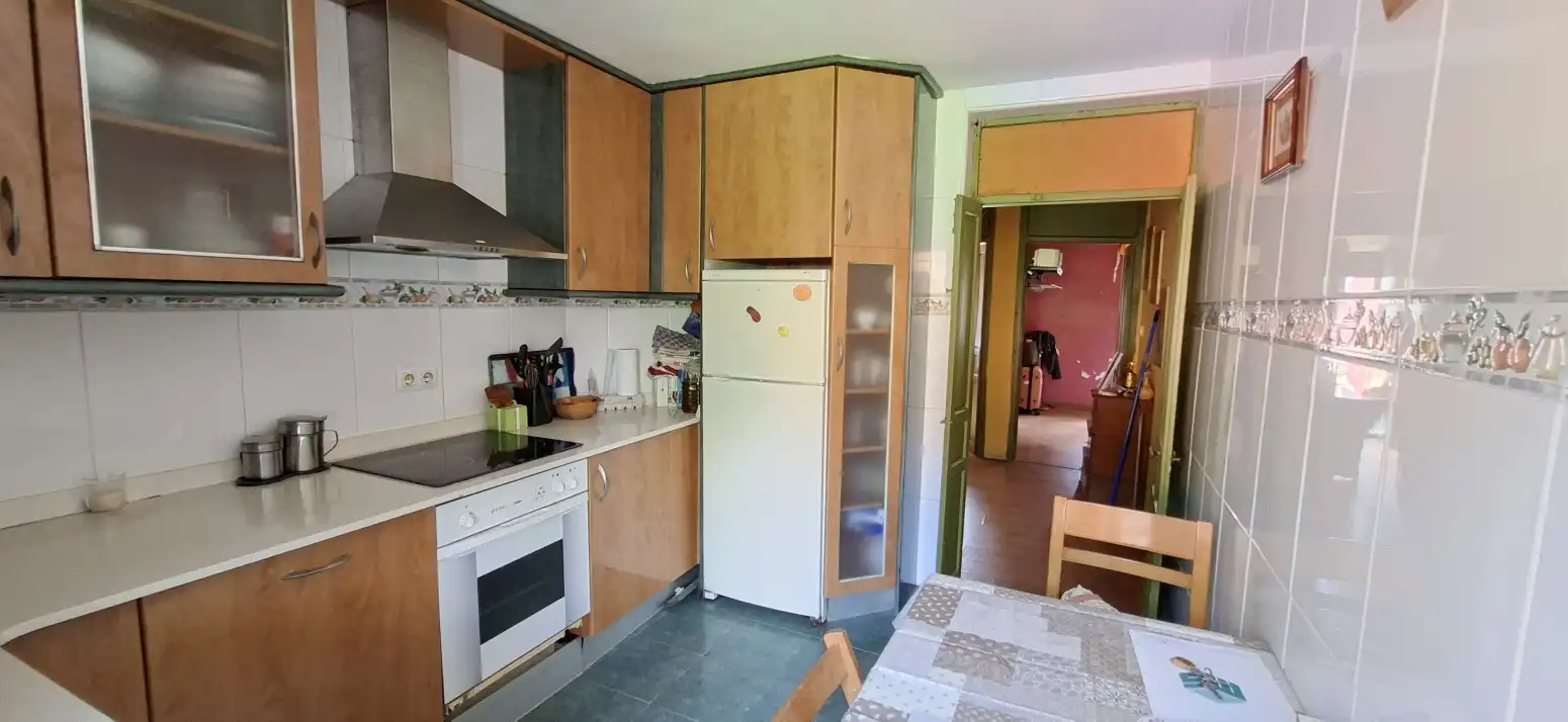 Cocina de Piso en venta en Cabezón de la Sal con Balcón