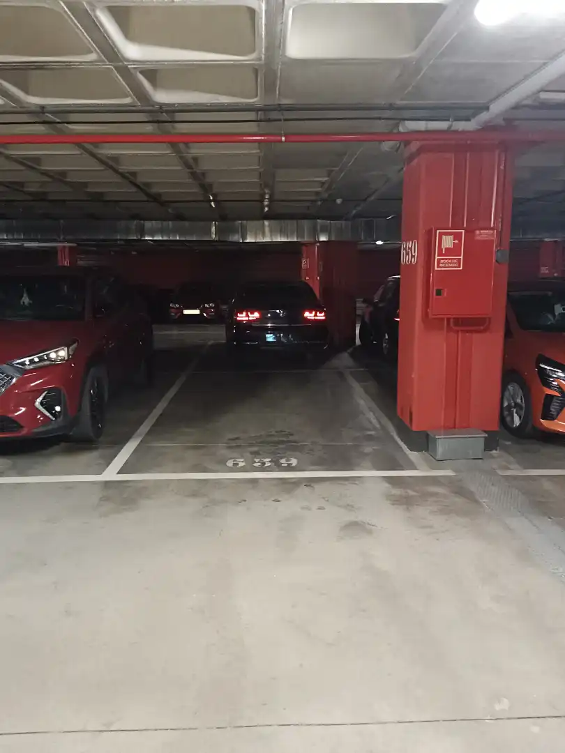Individuel avec ascenseur à vendre à Avenida de Portugal 100, imagen 2