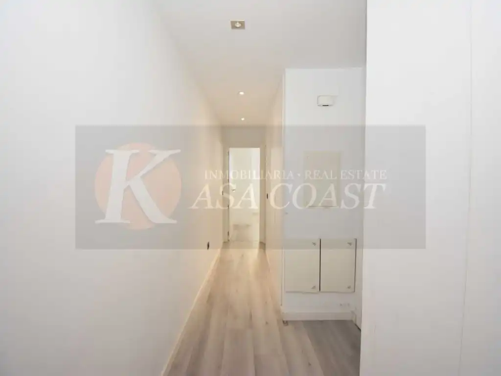 Piso en venta en Fuengirola con Aire acondicionado, Terraza y Balcón