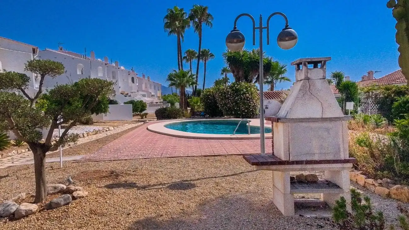 Piscina de Apartamento en venta en La Nucia con Aire acondicionado, Balcón y Piscina comunitaria