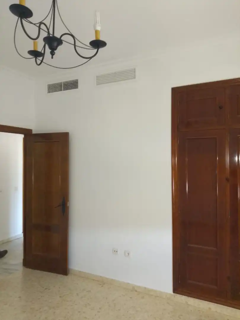 Casa o chalet en venta en Dos Hermanas con Jardín privado, Terraza y Balcón