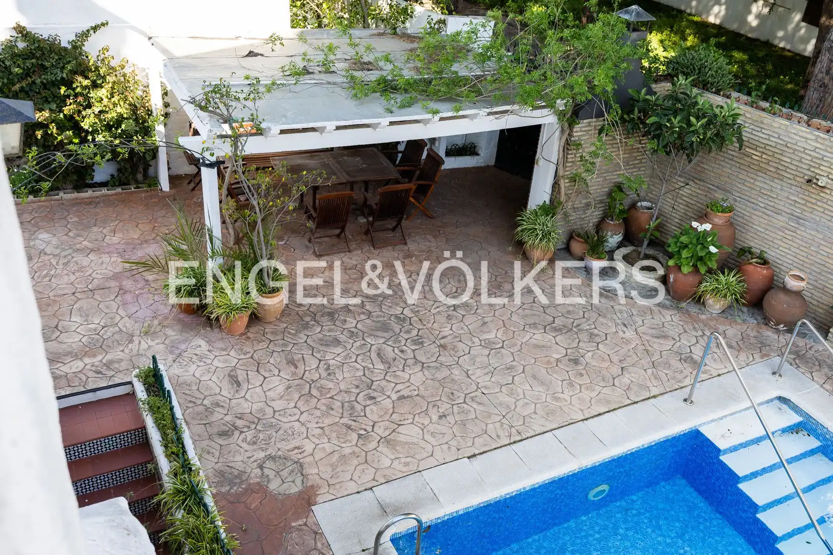 Piscina de Casa o xalet en venda en Sanlúcar de Barrameda amb Calefacció, Jardí privat i Terrassa