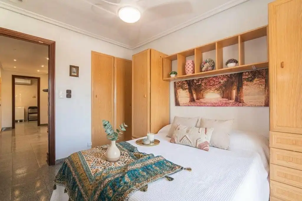 Schlafzimmer von Wohnung zum Verkauf in Elche ciudad