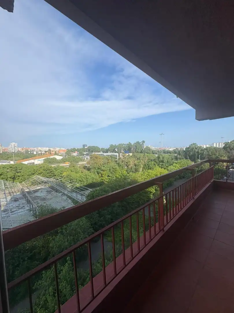 Terraza de Piso en venta en Tarragona con Parquet, Terraza y Amueblado