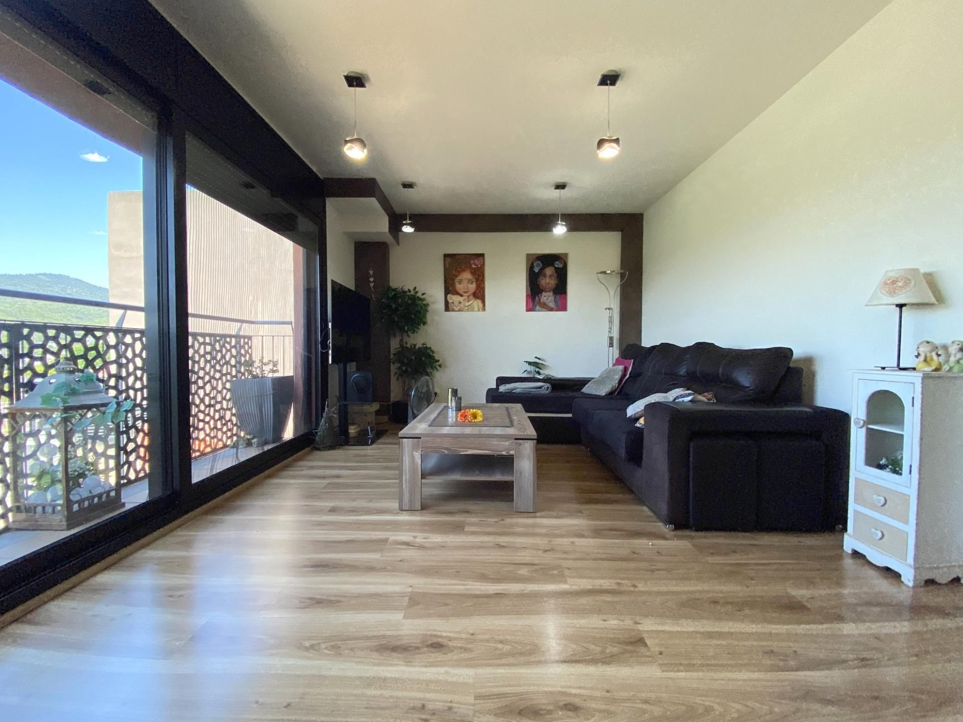 Sala d'estar de Dúplex en venda en Viladecavalls amb Aire condicionat, Parquet i Terrassa