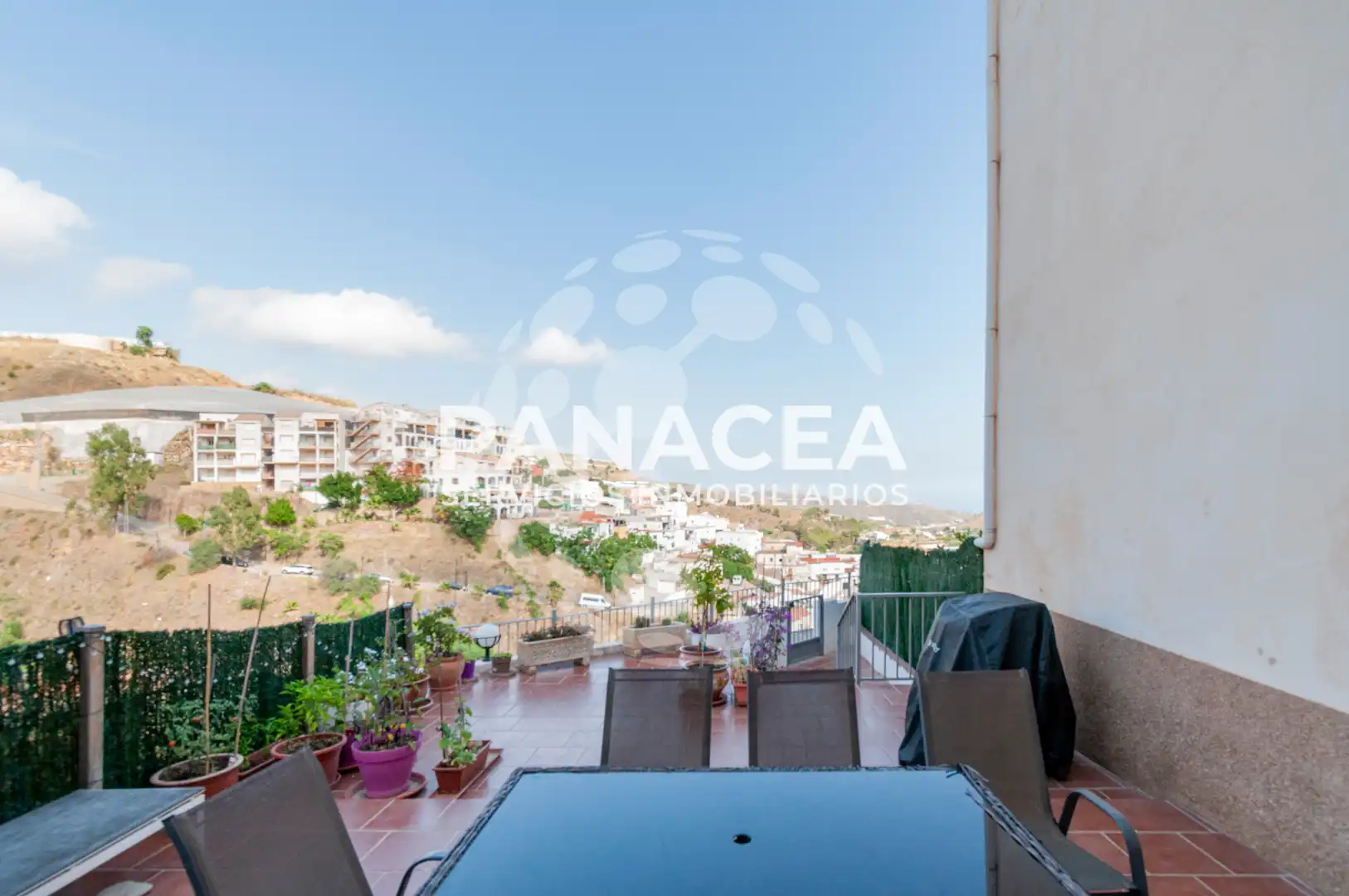 Terraza de Casa adosada en venta en Albuñol con Jardín privado, Terraza y Amueblado