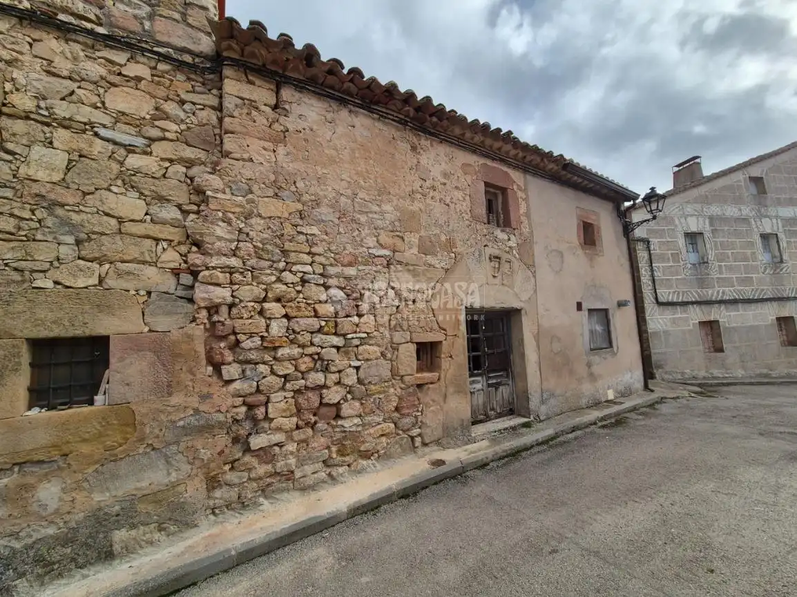 Vista exterior de Casa adosada en venta en Estriégana con Calefacción