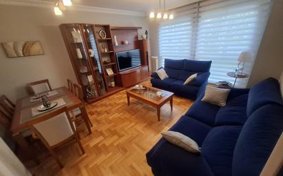 Living room of Flat for sale in  Logroño  with Heating, Parquet flooring and Storage room