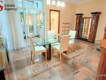 Adosado con balcón en venta en Centre