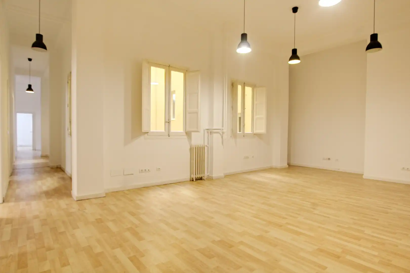 Esszimmer von Büro zur Miete in Madrid mit Heizung