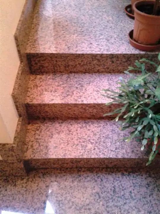 Vista exterior de Piso en venta en Ourense Capital  con Calefacción, Parquet y Trastero
