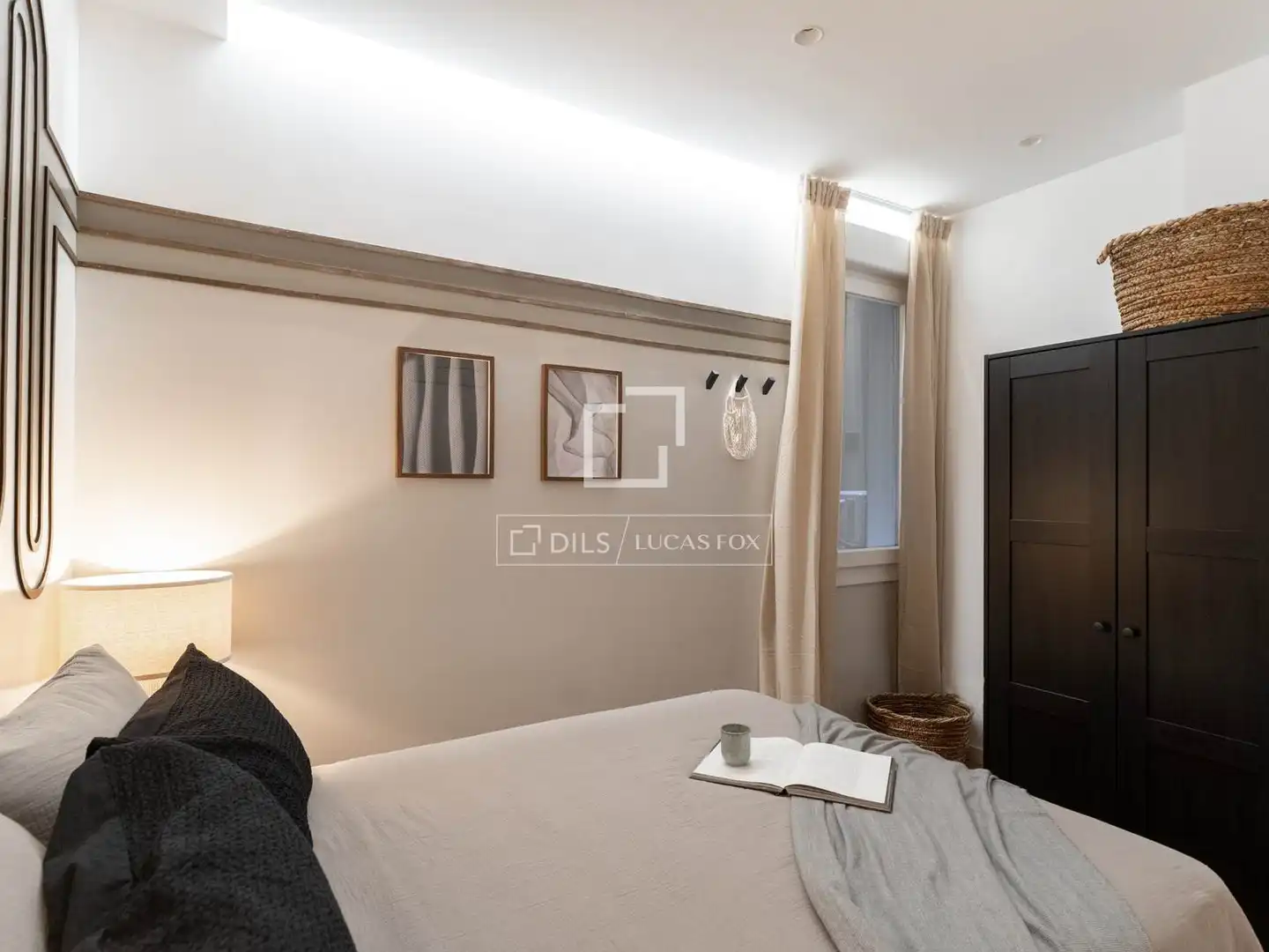Bedroom of Flat for sale in Chamberí