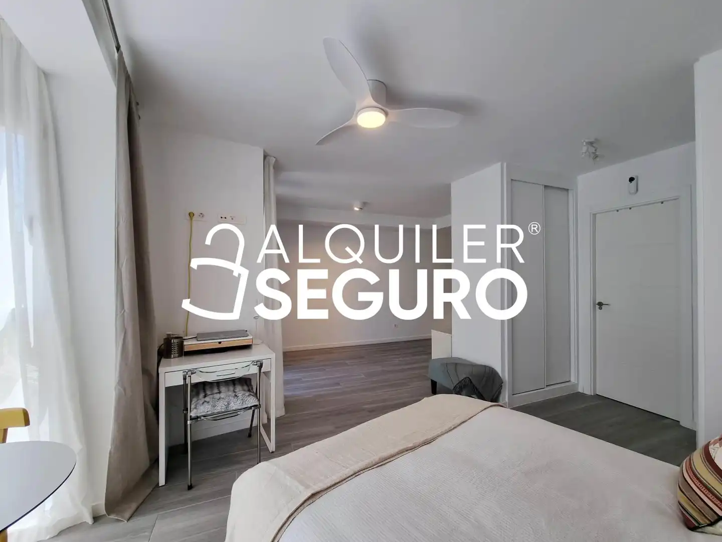 Habitación de Estudio de alquiler en Galapagar con Calefacción, Terraza y Piscina