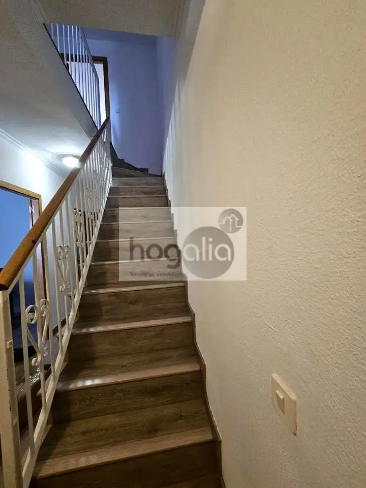 Duplexes for rent in Pino Montano - Consolación