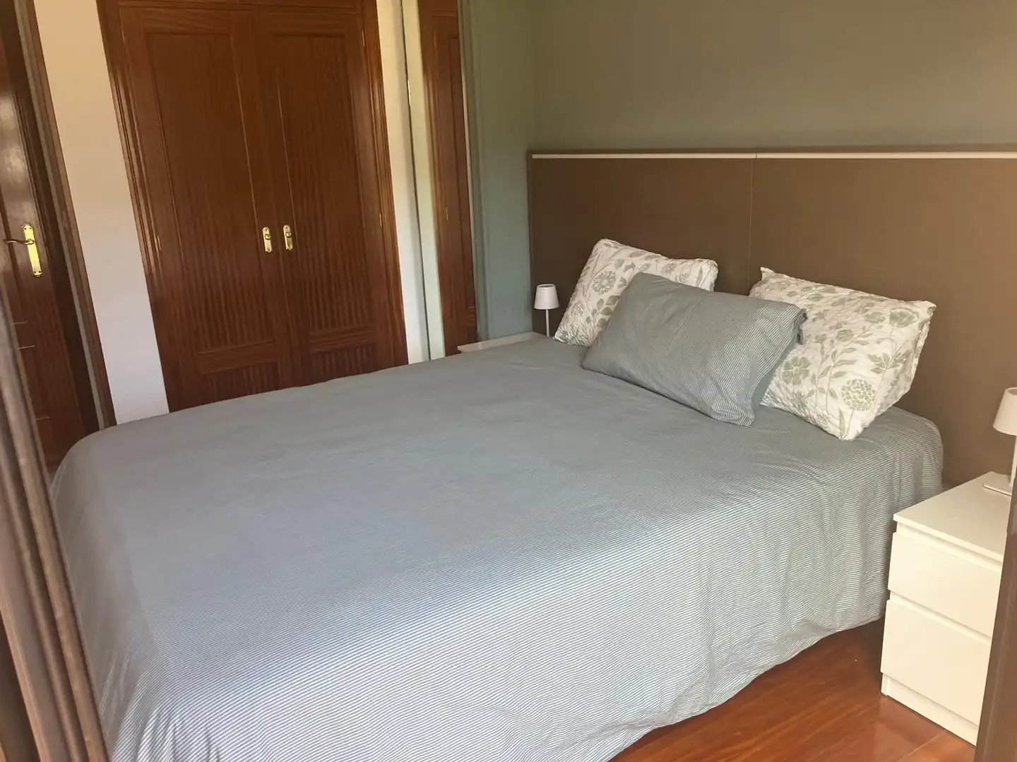Habitación de Piso de alquiler en Castro-Urdiales con Calefacción, Parquet y Amueblado