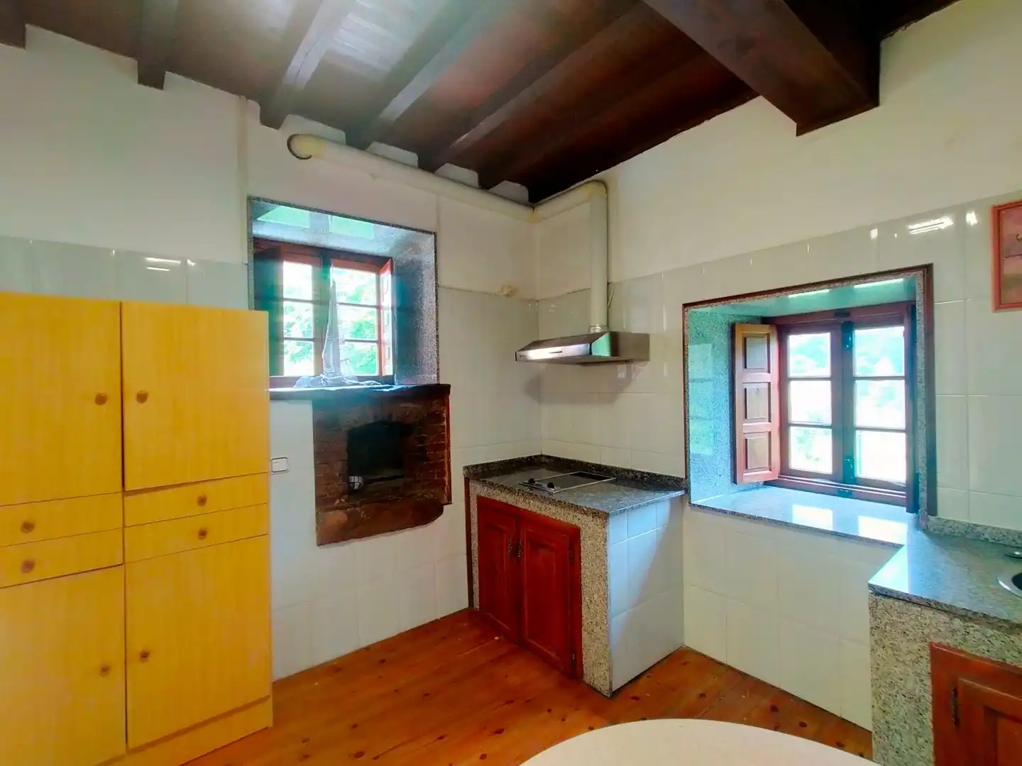 Cocina de Finca rústica en venta en Salas con Terraza y Trastero