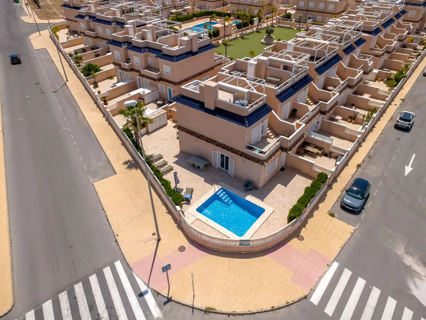 Vista exterior de Casa adosada en venta en Orihuela con Aire acondicionado, Calefacción y Terraza