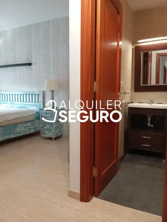 Habitación de Piso de alquiler en Telde con Trastero y Amueblado