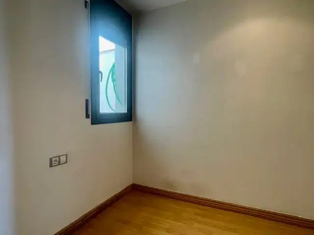 Wohnung zum Verkauf in Viladecavalls mit Klimaanlage, Heizung und Parkett