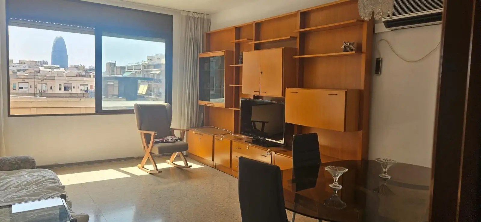 Sala d'estar de Pis en venda en Barcelona amb Aire condicionat i Calefacció
