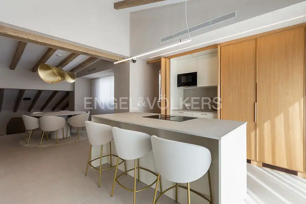 Cocina de Ático de alquiler en Valencia con Aire acondicionado, Calefacción y Terraza