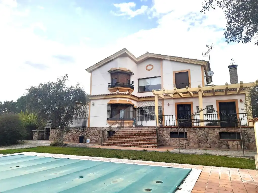 Casa o xalet en venda a Río Búrdalo, Avenida Elvas