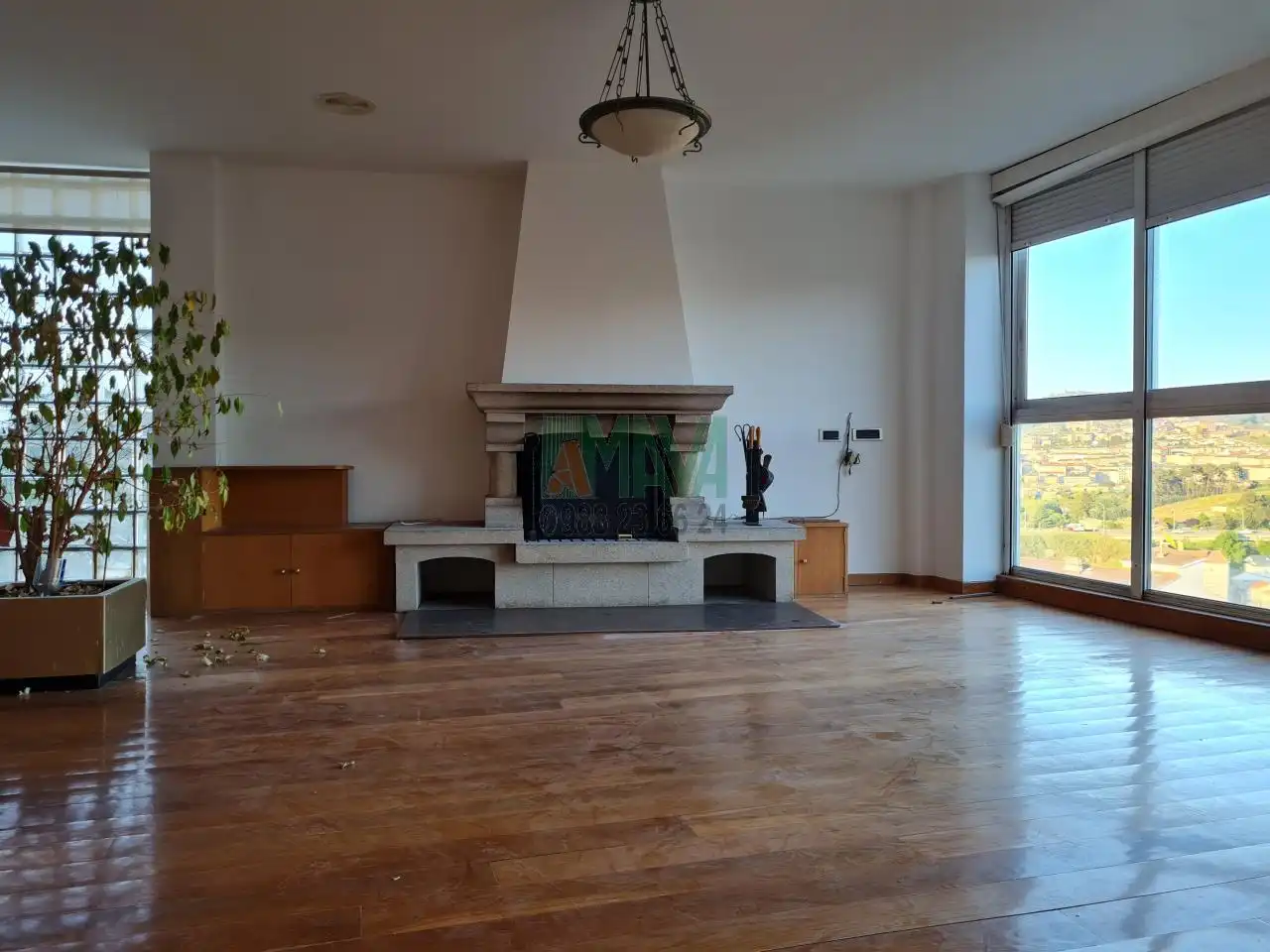 Sala de estar de Piso en venta en Barbadás con Calefacción, Trastero y Balcón