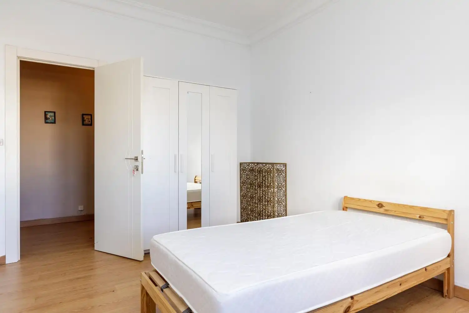 Habitación de Piso en venta en Zaragoza con Calefacción